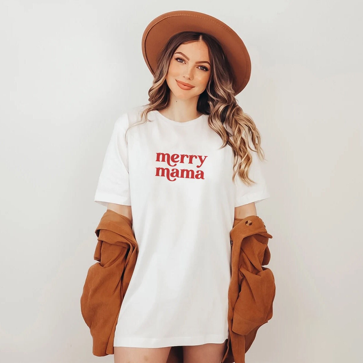 Merry Mama Christmas Tshirt for Mom, Merry Mama Shirt, Christmas Minimal Tee, Gift For New Mom Christmas Shirt, Oversized Mama Christmas Tee